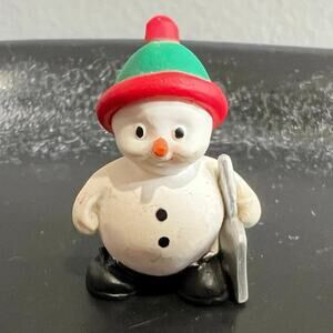Vintage 1990 Hallmark Merry Miniatures Snowman w/Shovel LET IT SNOW 1.25"